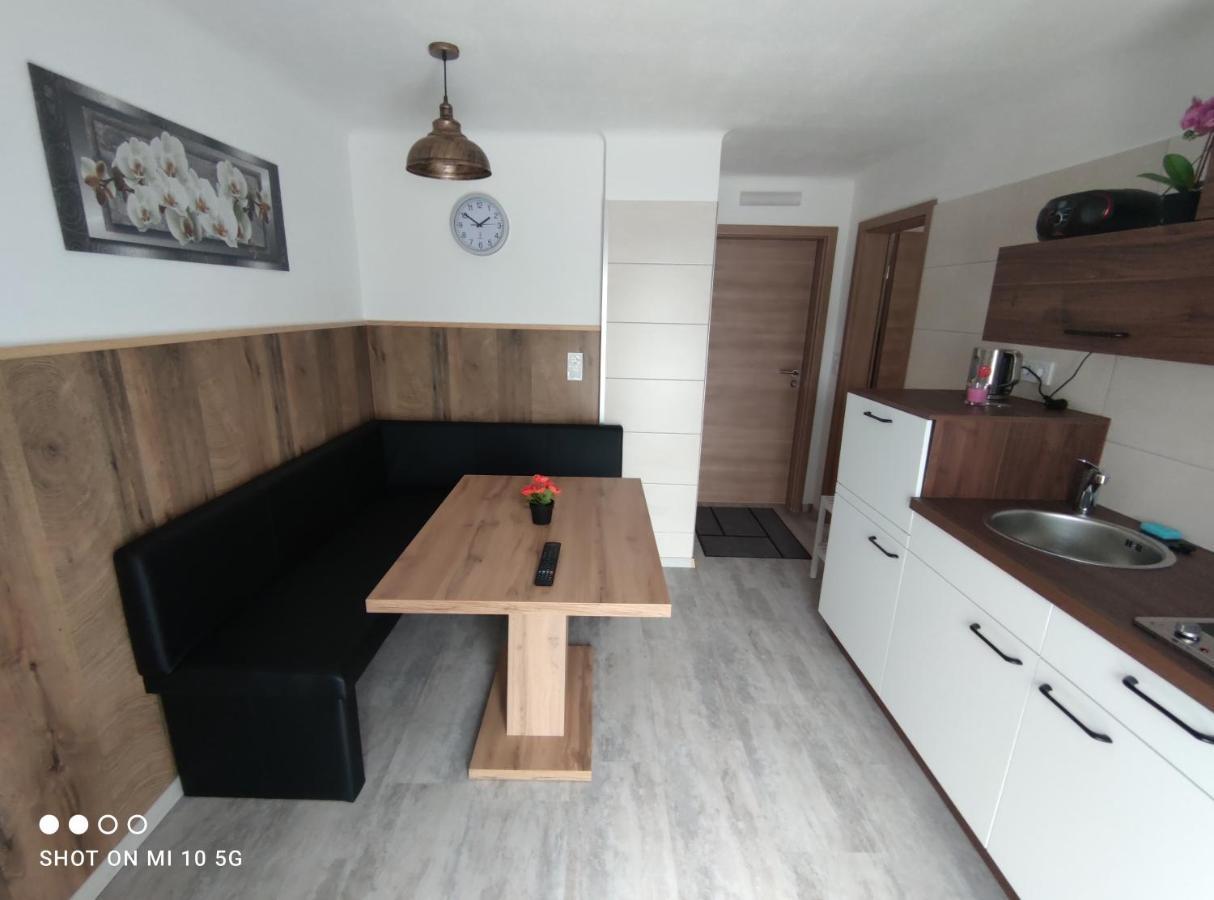 Berliner Ecke Hotel Мариацел Екстериор снимка
