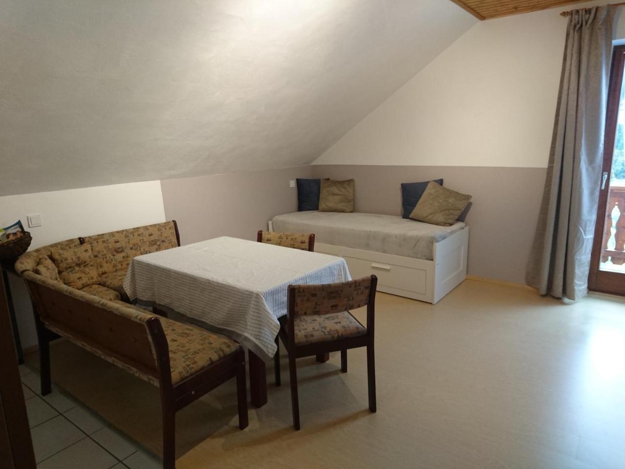 Berliner Ecke Hotel Мариацел Екстериор снимка