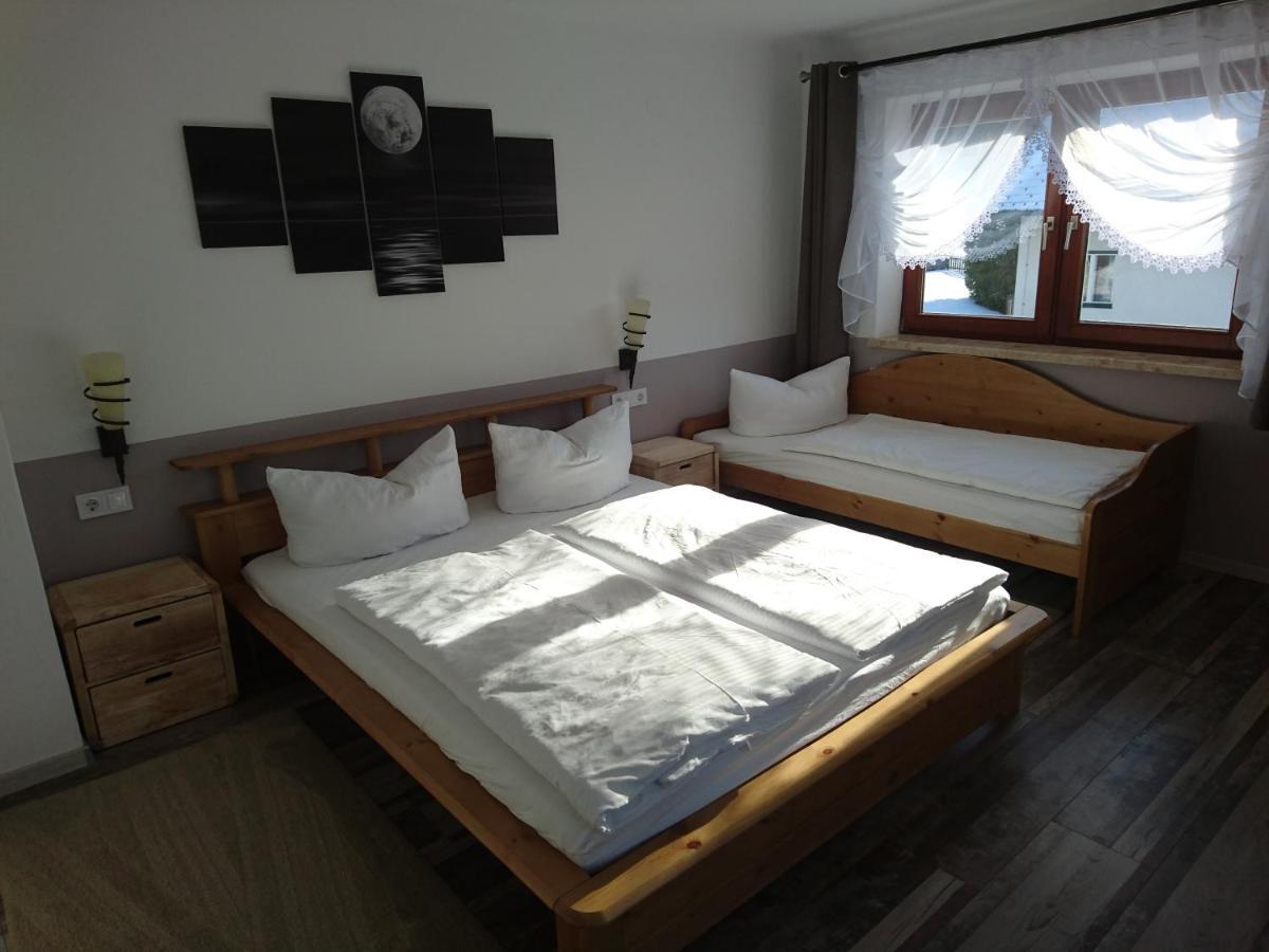 Berliner Ecke Hotel Мариацел Екстериор снимка